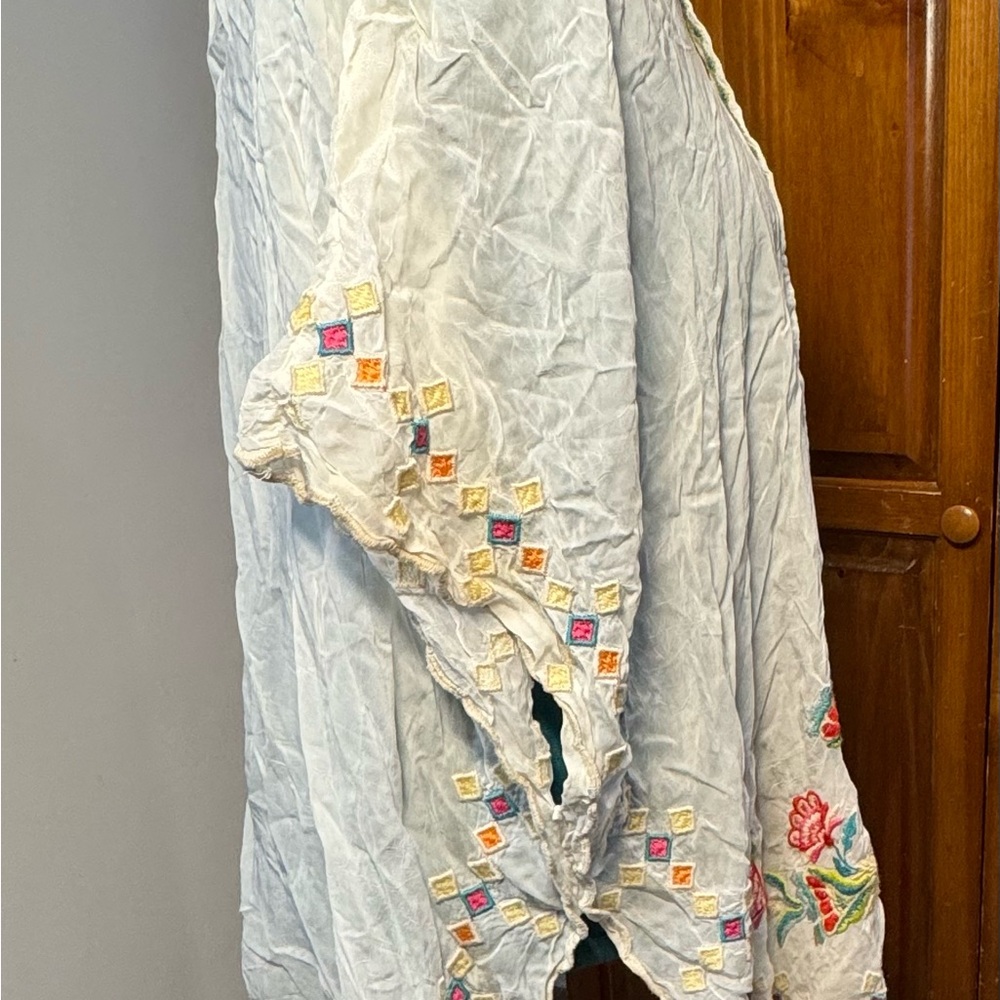 EUC - RARE Johnny Was oversized white embroidered poncho/tunic - Size Large - Picture 8 of 16